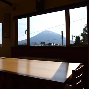 Niseko Tabi-tsumugi Backpackers Kutchan